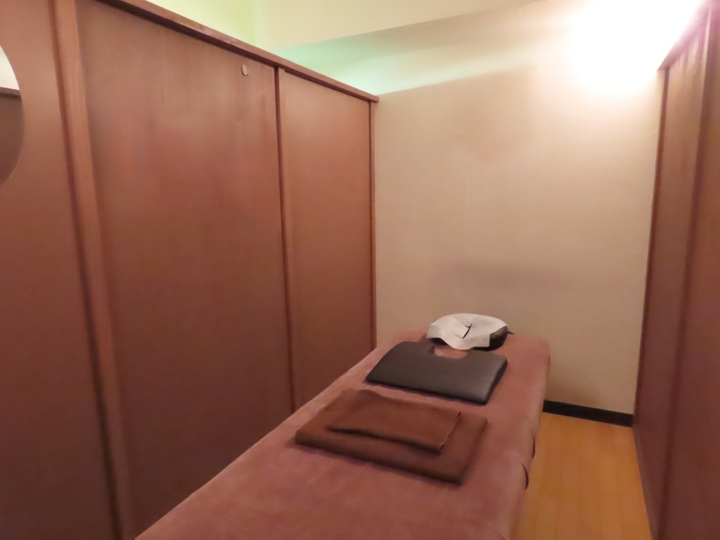 もみ徳 赤坂駅店の店内