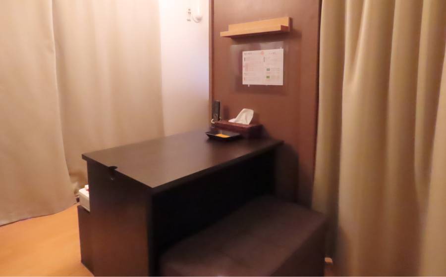 もみ徳赤坂駅店の店内