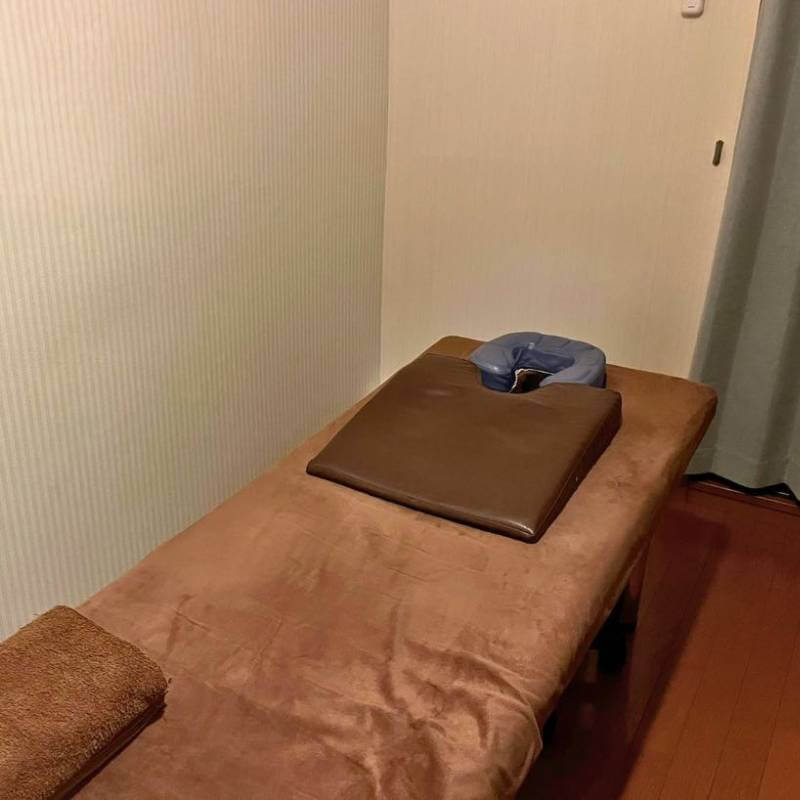 もみ徳姪浜店の施術スペース